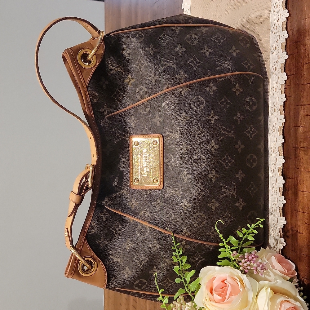 Authentic Louis Vuitton Gallirea PM bag🤩